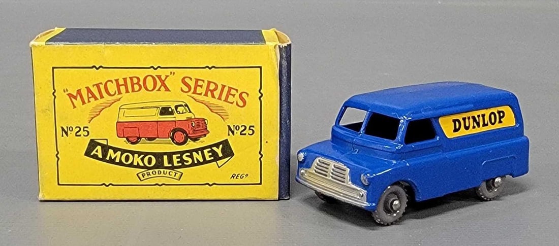 Matchbox Moko Lesney 25 Bedford Van in original box (1 of 11)