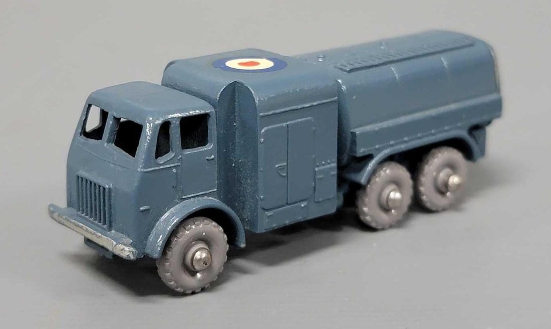 Matchbox 73 Pressure Refueler: Matchbox 73 10 Ton Pressure Refueler with gray plastic wheels, in excellent plus condition without original box as seen in the photos