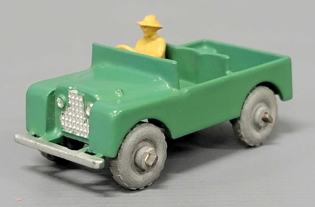 Matchbox 12 Land Rover Jeep (1 of 7)