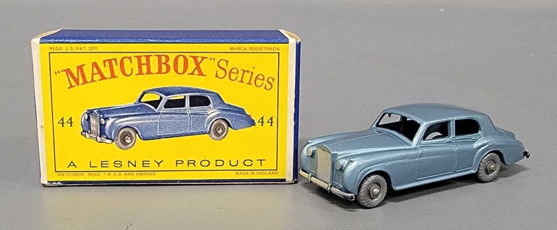 Immaculate Matchbox 44 Rolls Royce Silver Cloud in original box (1 of 12)