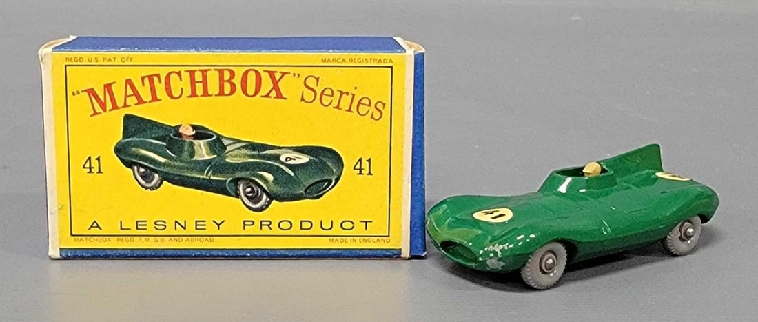 Matchbox 41 D Type Jaguar Racing Car in original box (1 of 11)