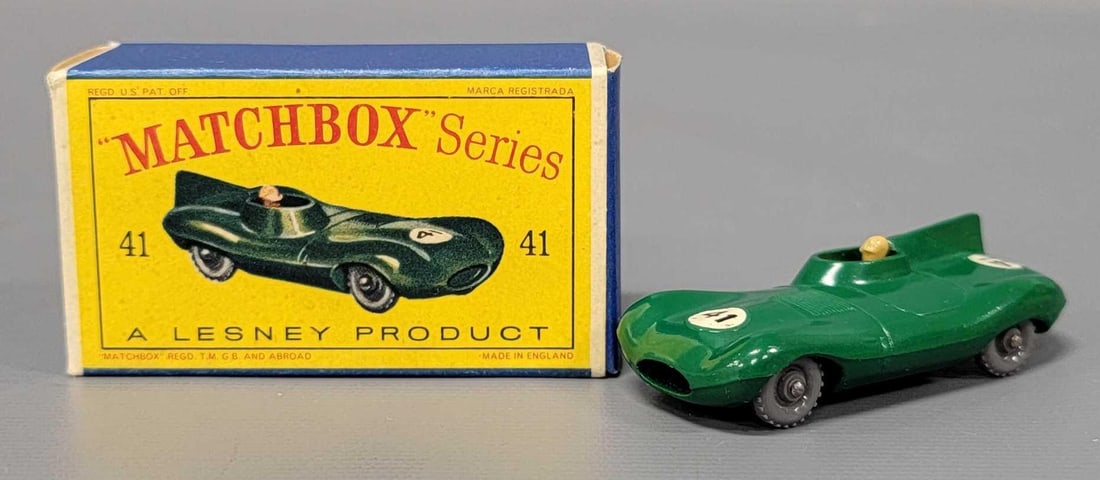 Matchbox 41 D Type Jaguar Racing Car in original box (1 of 11)