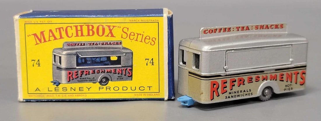 Matchbox 74 Canteen in original box (1 of 11)