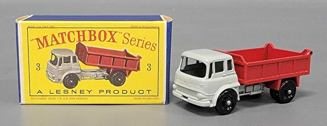 Matchbox 3 Bedford Tipper Truck in original box (1 of 11)
