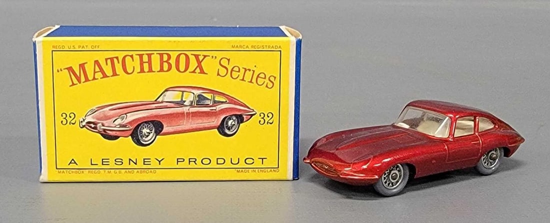 Matchbox 32 E type Jaguar in original box (1 of 11)