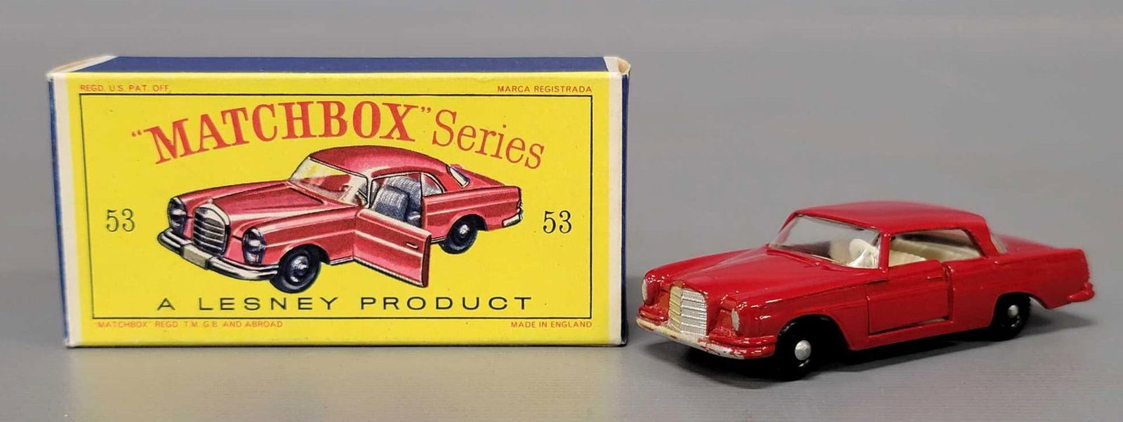 Matchbox 53 Mercedes-Benz Coupe in original box (1 of 12)