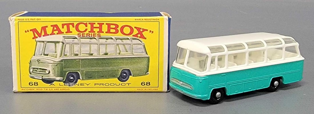 Matchbox 68 Mercedes Coach New Model in original box (1 of 11)