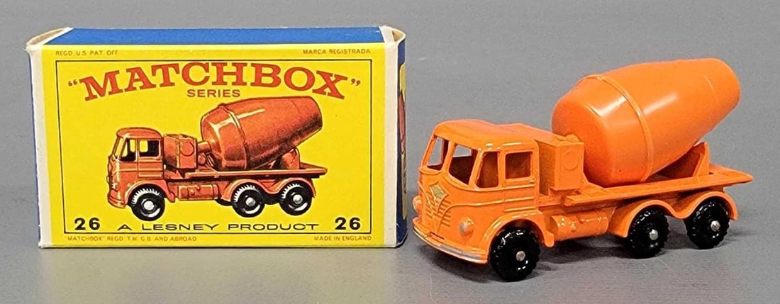 Excellent Matchbox 26 Foden Cement Mixer in original box (1 of 11)
