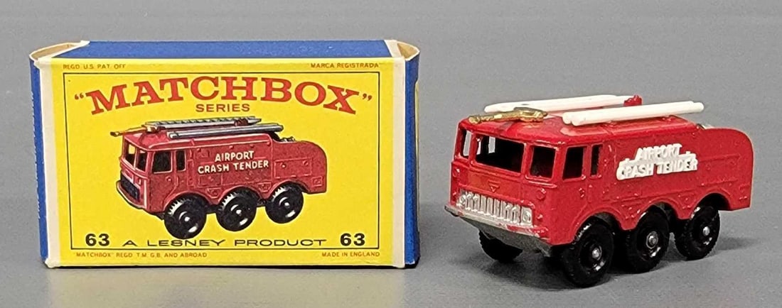 Matchbox  63 Fire Crash Tender in original box (1 of 11)