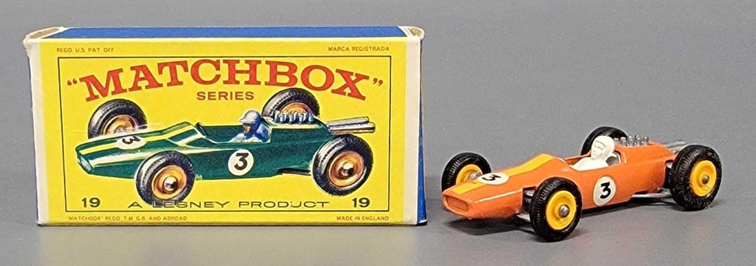 Matchbox 19 Lotus Racing Car in original box (1 of 11)