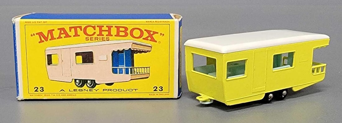 Matchbox 23 Trailer Caravan in original box (1 of 11)