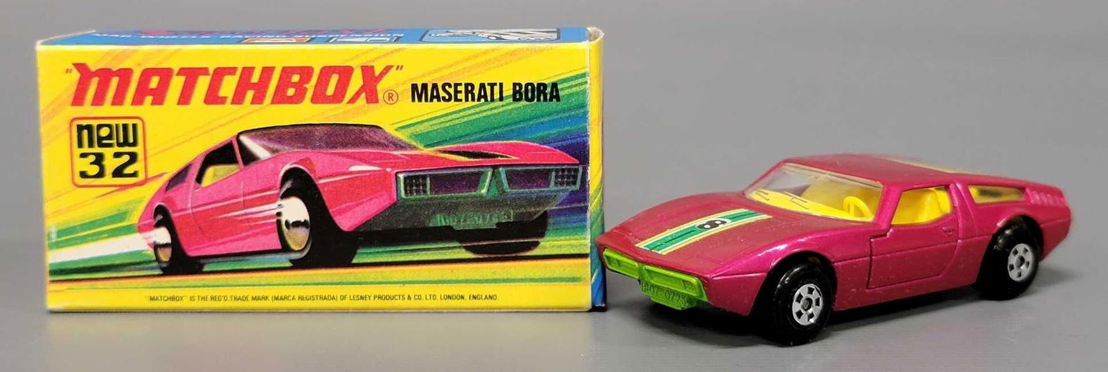 Matchbox Superfast 32 Maserati Bora in original box: Matchbox Superfast 32 Maserati Bora with mag wheels, racing suspension, green base, in near mint to mint condition in an excellent I original box as seen in the photos.