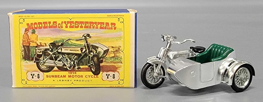 Matchbox MOY Y8 1914 Sunbeam Motor Cycle in original box: Matchbox MOY Y8 1914 Sunbeam Motor Cycle with green sidecar seat in near mint condition in a very good serif original box as seen in the photos.