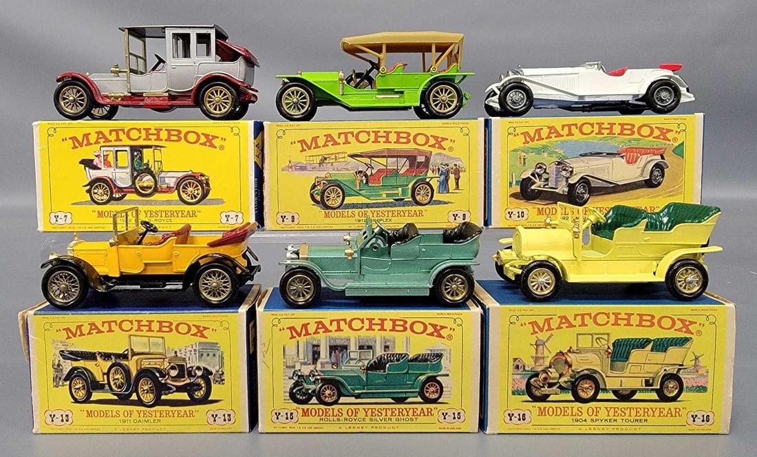 Six Matchbox MOY cars in original box: Six Matchbox MOY cars. Consists of Y7 New Model 1912 Rolls Royce with maroon interior, 12 spoke gold wheels, Y9 New Model 1912 Light Green Simplex with tan canopy, red interior, 12 spoke gold wheels,
