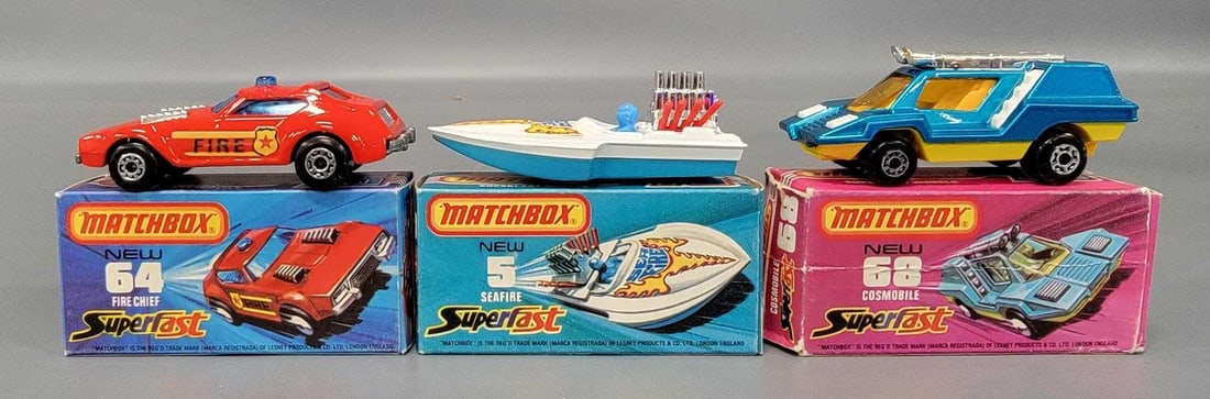 Three Matchbox Superfast cars in original box (1 of 11)