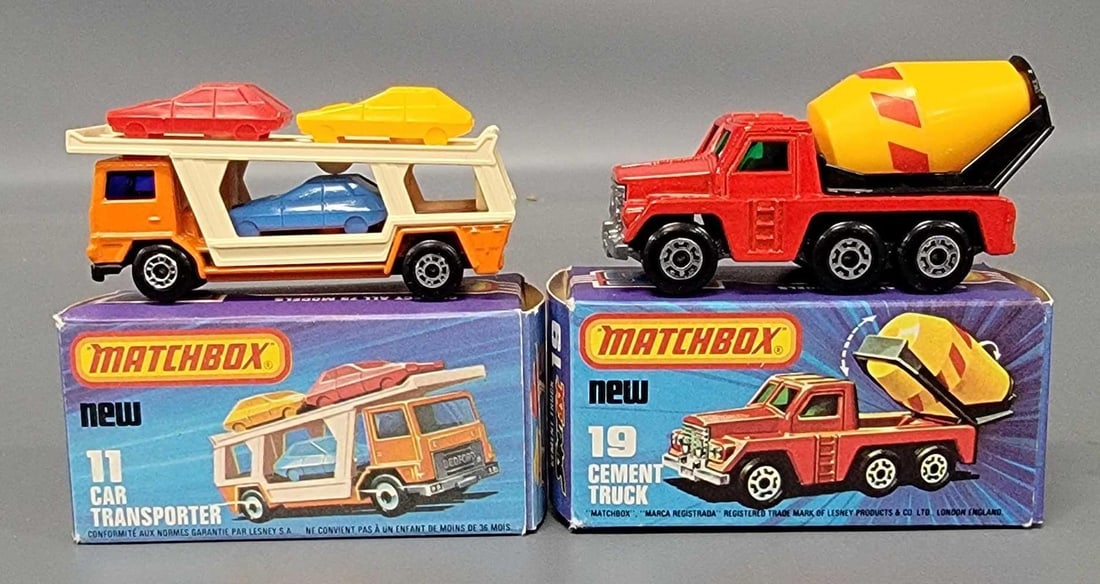 Two Matchbox Superfast cars in original boxes (1 of 11)