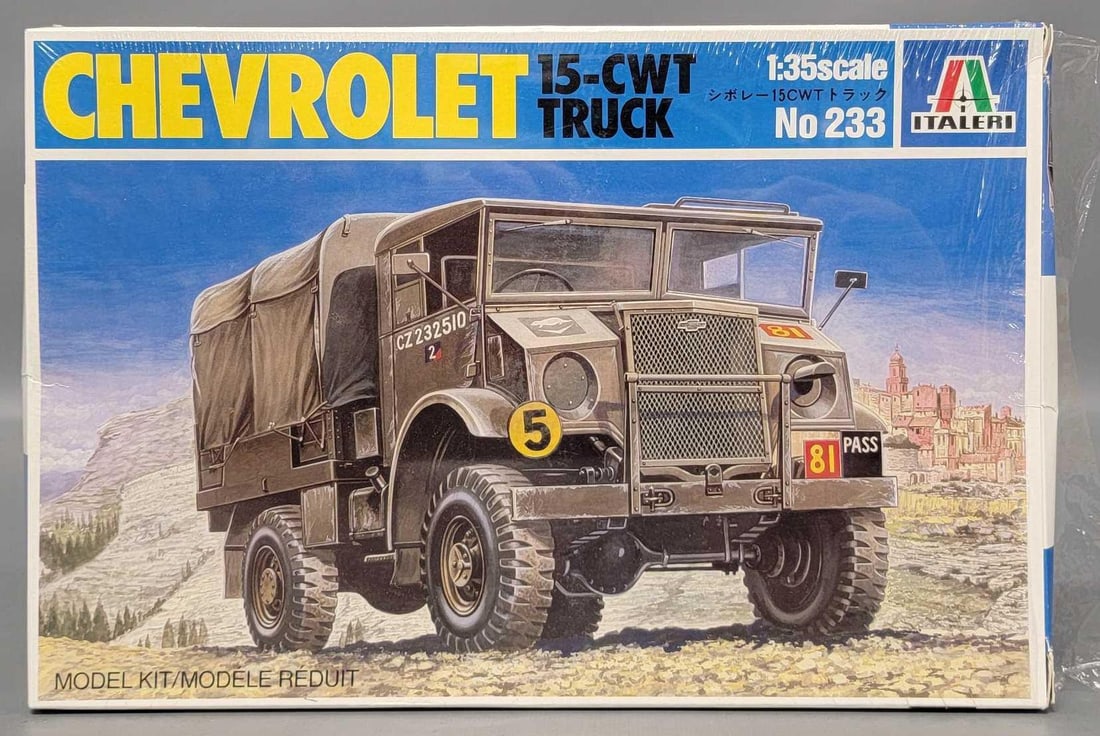 Italeri 1/35 Chevrolet 15-CWT Truck in original box kit 233: Italeri 1/35 scale Chevrolet 15-CWT Truck in an very good open box with all parts inventoried and accounted for in a very good original box as seen in the photos.