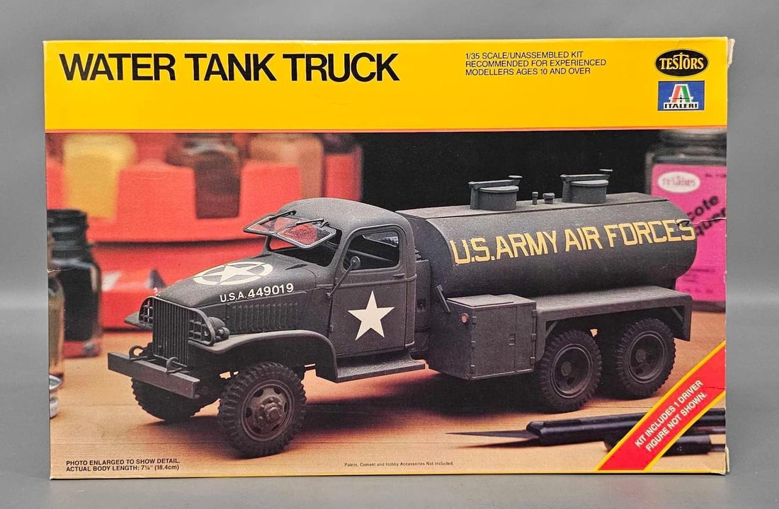 Testors 1/35 Water Tank Truck in original box kit 855: Testors 1/35 scale Water Tank Truck stock number 855 in an open box with all parts inventoried and accounted for in a good original box as seen in the photos.