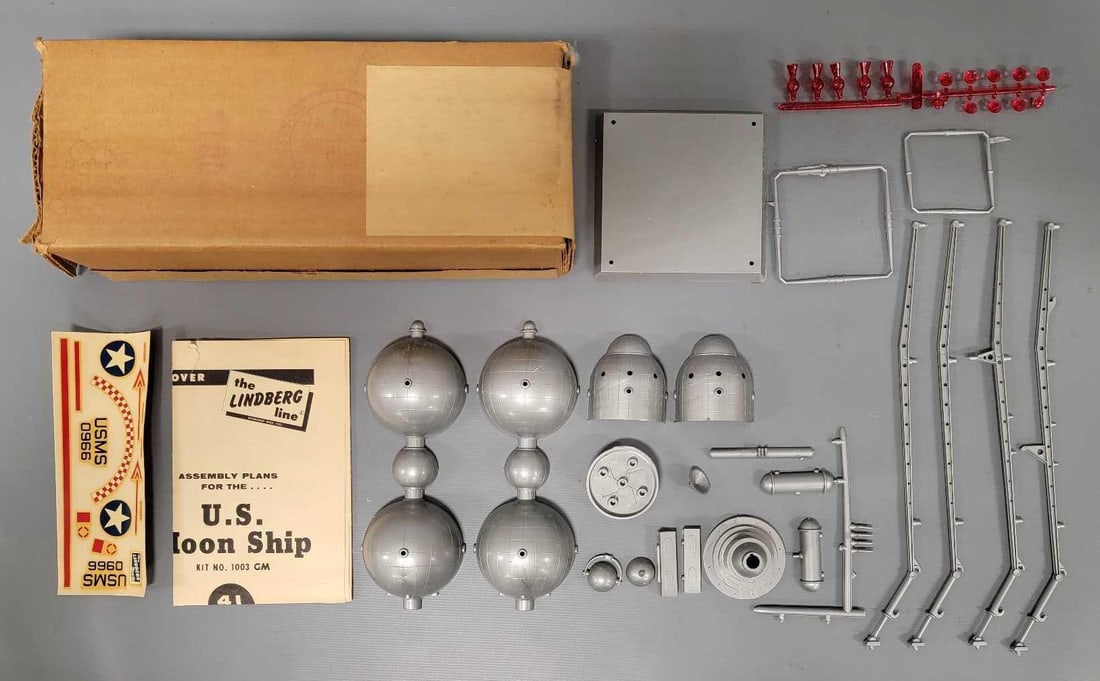 Rare 1959 Lindberg Moon Ship complete kit 1003 (1 of 5)
