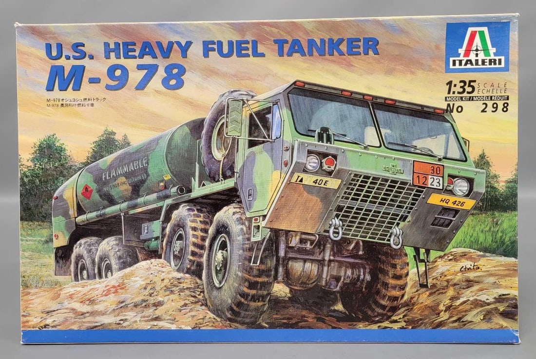 Italeri 1/35 US Heavy Fuel Tanker M-978 in original box kit 289 (1 of 4)