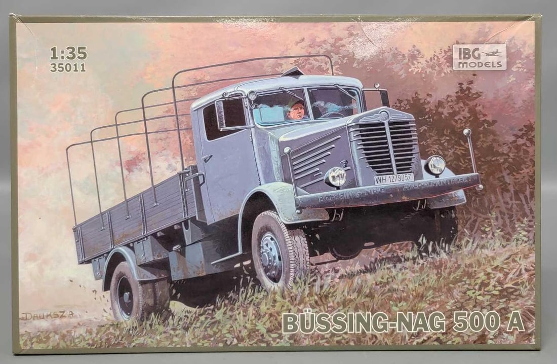 IBG 1/35 Bussing-NAG 500 A Truck in original box kit 35011 (1 of 4)