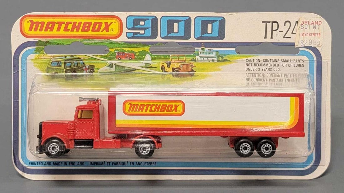 Matchbox 900 TP-24 Red Long Haul Truck & Trailer in blister pack (1 of 7)