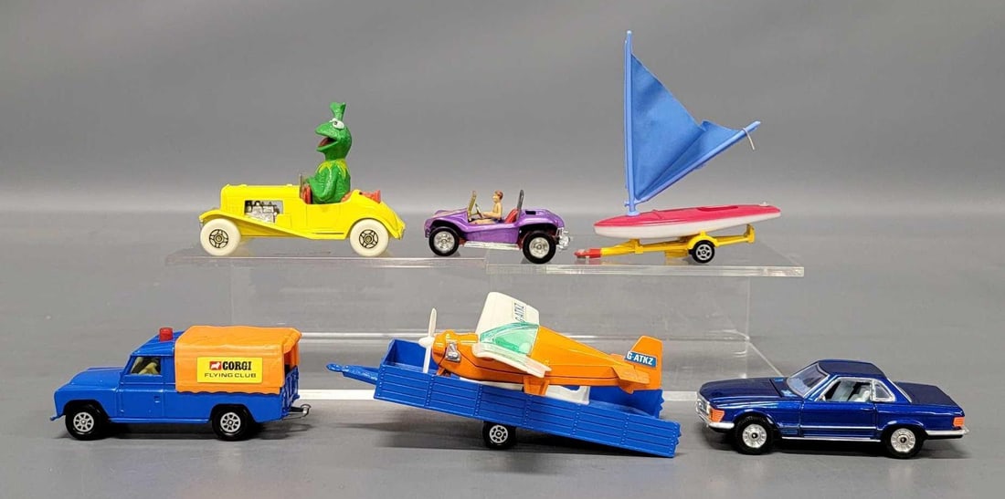 Group of Corgi Toys Flying Club, Beach Buggy, Mercedes Benz, and Kermit cars (1 of 7)