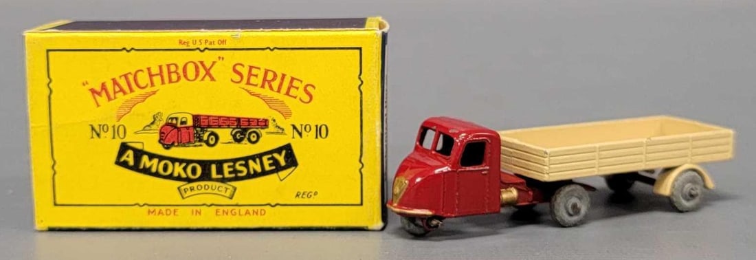 Moko Lesney Matchbox No 10 Mechanical Horse in original box (1 of 11)