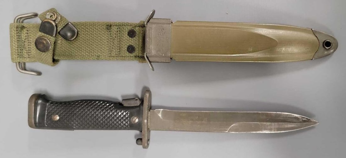 US M8A1 ZIA Bayonet: US M8A1 ZIA Bayonet with sheath in excellent condition as seen in the photos.