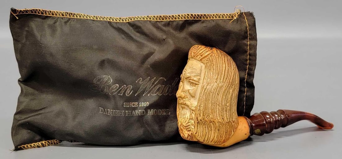 Ben Wade Danish Hand Model Meerschaum pipe: Ben Wade Danish Hand Model Meerschaum pipe with original bag in excellent condition as seen in the photos.