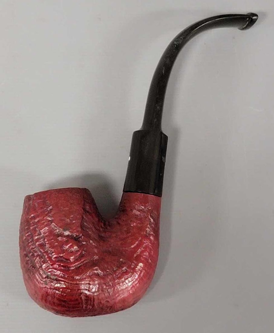 Dunhill Red Bark white spot 12HU pipe: Dunhill Red Bark white spot 12HU pipe in excellent condition as seen in the photos.