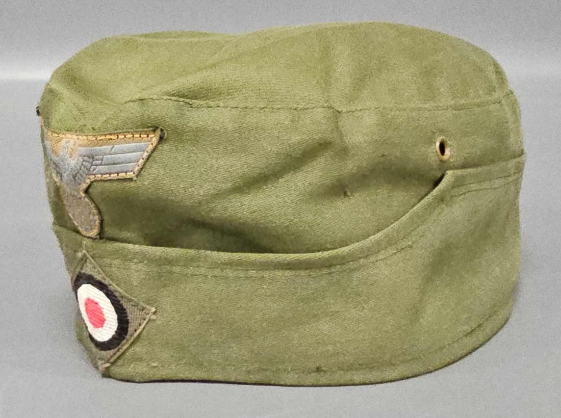 German 1941 Afrika Korps overseas hat: German 1941 Afrika Korps overseas hat, dated inside and marked size 58, made by hans Preager and in superb condition as seen in the photos.