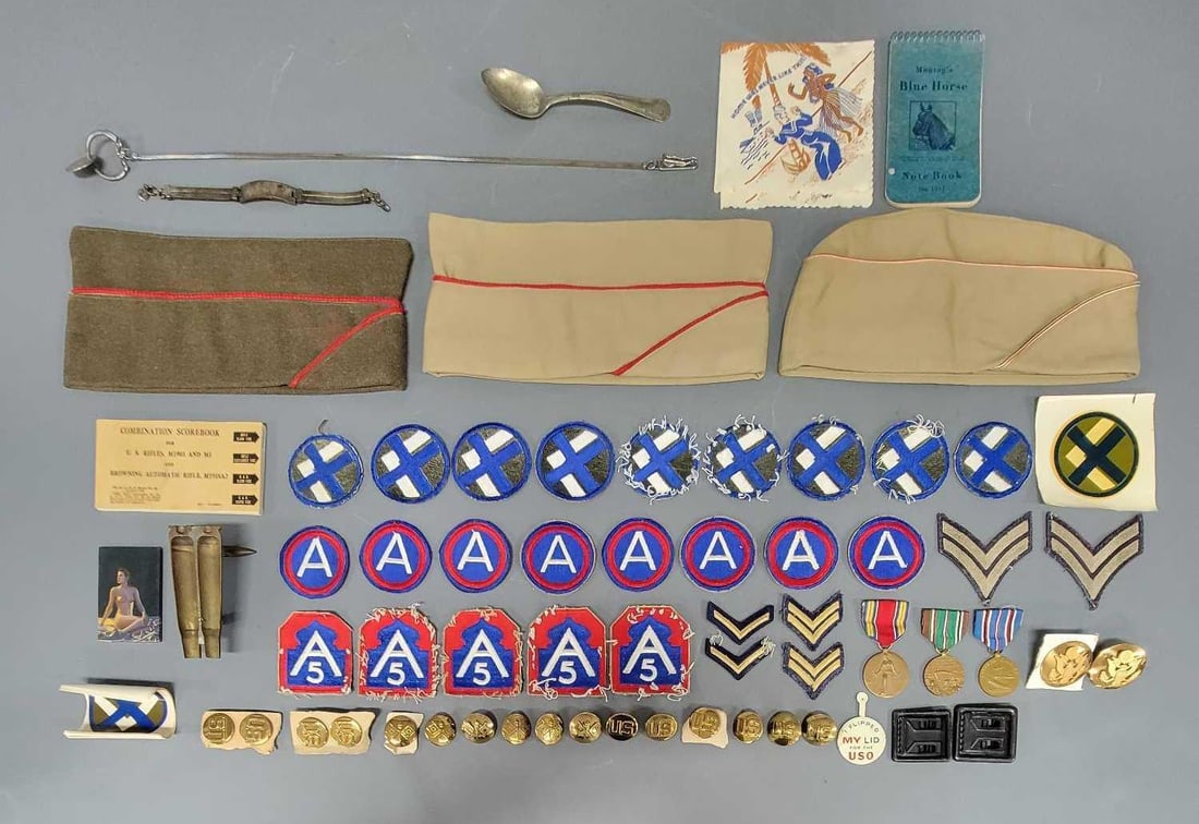 Group of WWII era US 5th Army and 15th Army Corps patches plus insignia and more: Group of WWII era US 5th Army and 15th Army Corps patchesto include nine 15th Army Corps, five Fifth Army and eight US Army Central 3rd Army patches , three medals, several insignia, three overseas ca