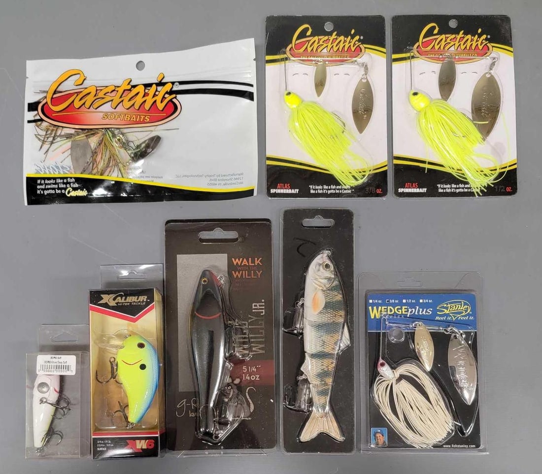 Eight various manufacturers and lures: Eight various manufacturers and lures. Consists of three Castaic spinner baits, Xcaliber Xw6 crank bait, G-Ratt Wild Willy Jr topwater bait, a Stanley Wedge Plus spinner bait, a hard swim bait and a t