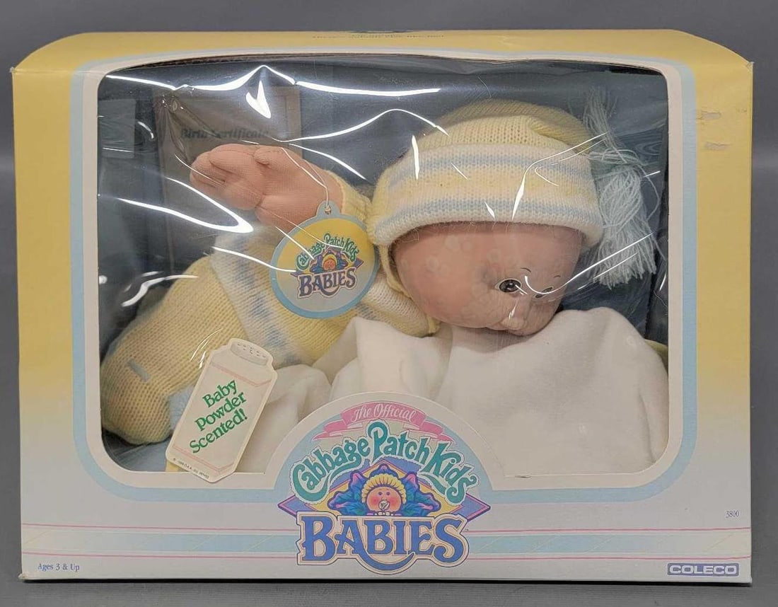 Vintage Coleco The Official Cabbage Patch Kids Babies doll Blair Fabien in original box (1 of 7)