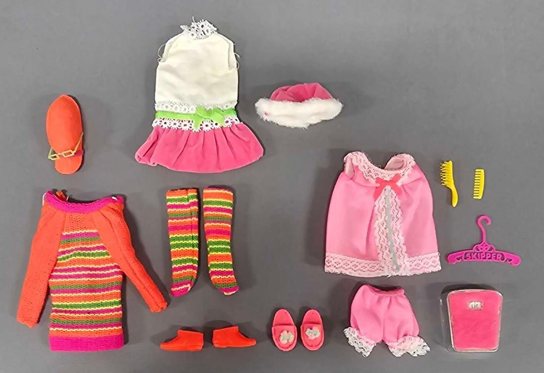 Three vintage Barbie Skipper outfits by Mattel (1 of 7)