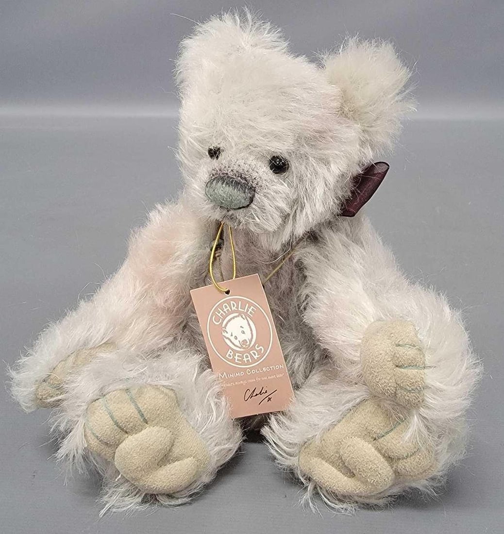 Charlie Bears 8 inch Minimo Collection Scallywag plush: Charlie Bears 8 inch Minimo Collection Scallywag limited edition 689 of 2000 plush is in excellent condition and comes from an adult owned, smoke-free, pet-free home that has never been played with as