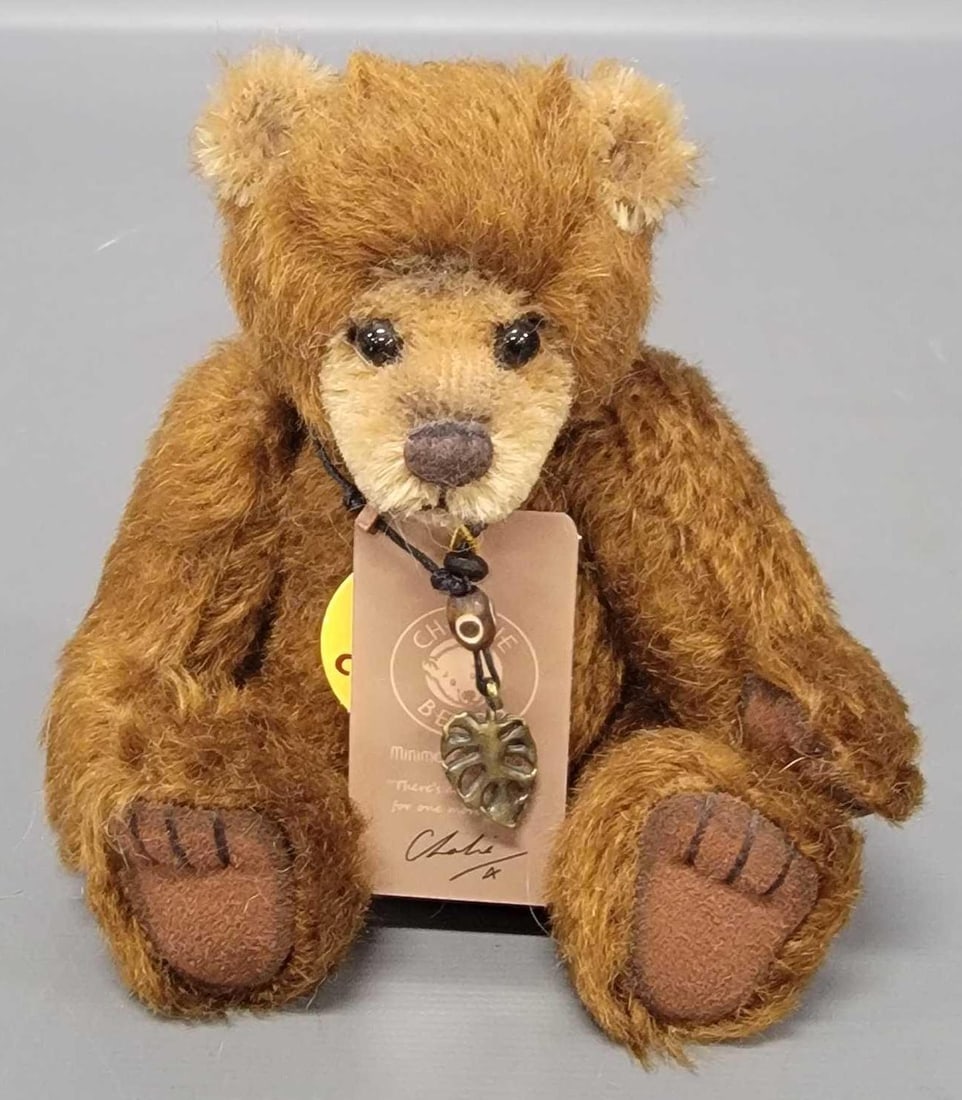 Charlie Bears 6 inch Minimo Collection Diddly Doo plush: Charlie Bears 6 inch Minimo Collection Diddly Doo no 383 of 2000 plush is in excellent condition and comes from an adult owned, smoke-free, pet-free home that has never been played with as seen in the