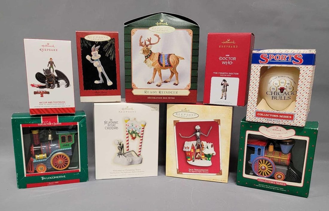 Nine vintage Hallmark Christmas ornaments in original boxes (1 of 5)