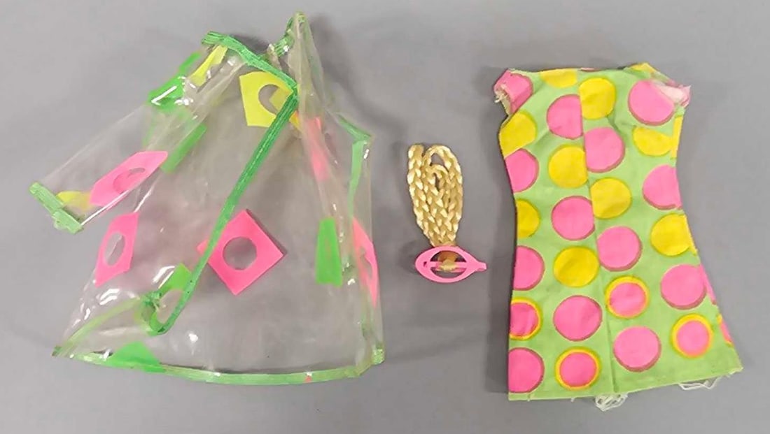 Vintage Barbie Pazam outfit by Mattel: Vintage Barbie Pazam outfit no 1213 is in excellent condition. Outfit is missing shoes but otherwise complete as seen in the photos.