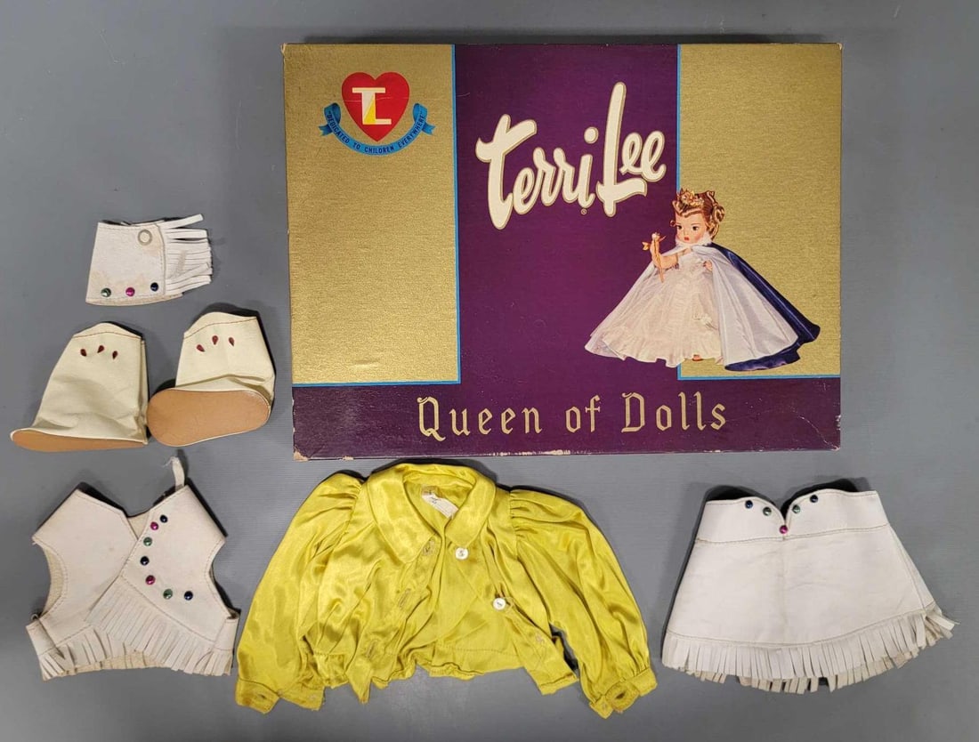Vintage 1950s Terri Lee Fashions, Cowgirl Western Outfit, in original box (1 of 7)