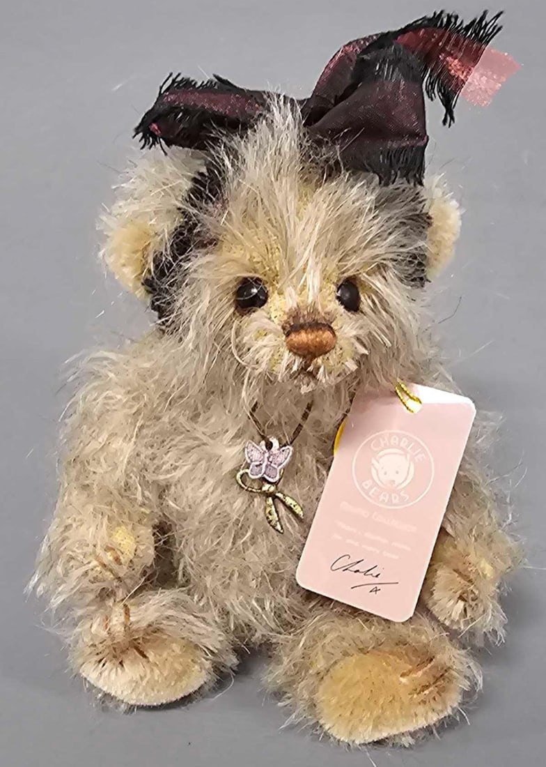 Charlie Bears 6 inch Minimo Collection Maude plush: Charlie Bears 6 inch Minimo Collection Maude no 315 of 600 plush is in excellent condition and comes from an adult owned, smoke-free, pet-free home that has never been played with as seen in the photo