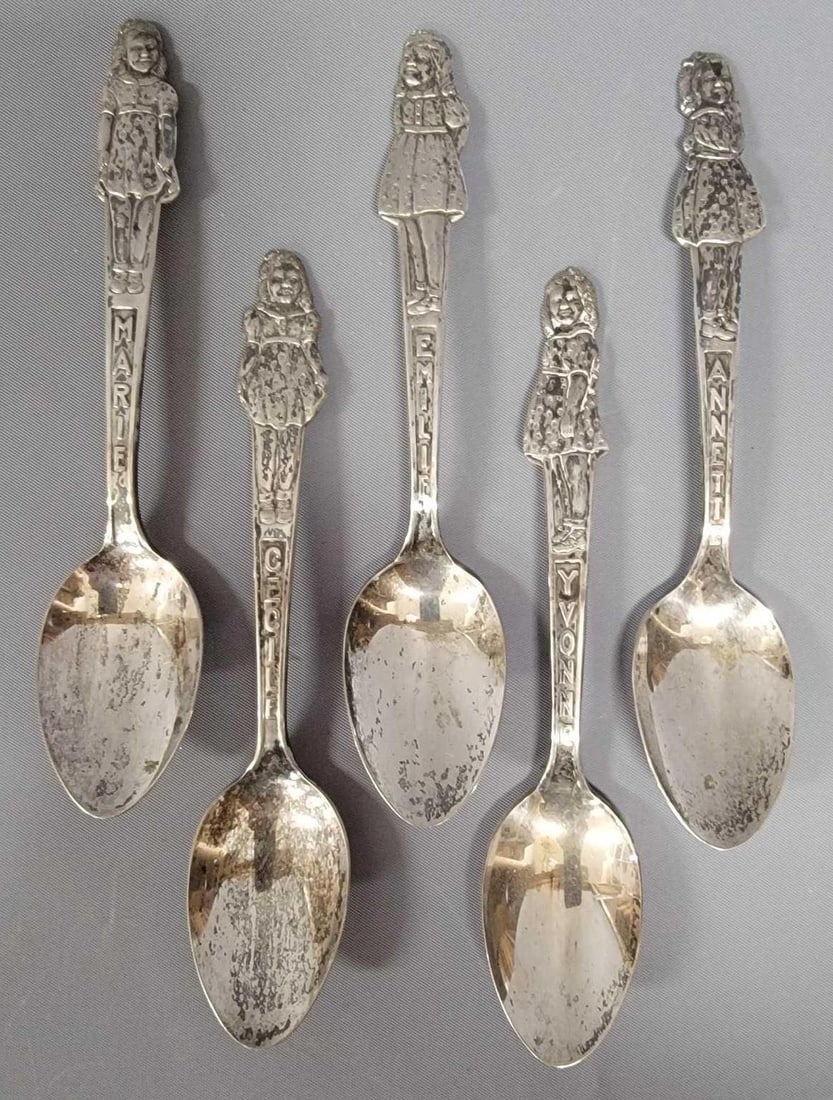 Vintage Carlton Silverplate Dionne Quintuplets Set Of 5 Spoons (1 of 8)