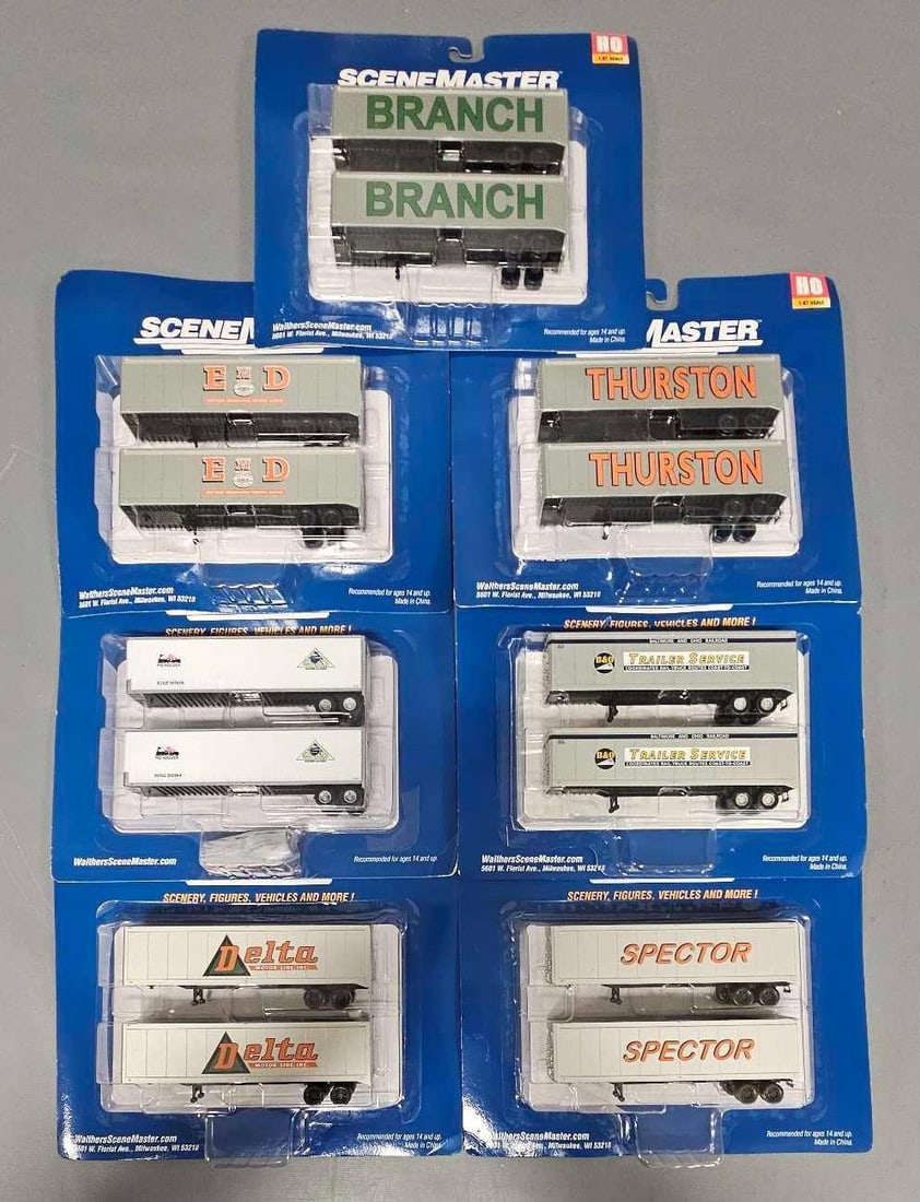 Seven Walthers 2-pack Scene Master Cargo Trailers in blister packs (1 of 4)