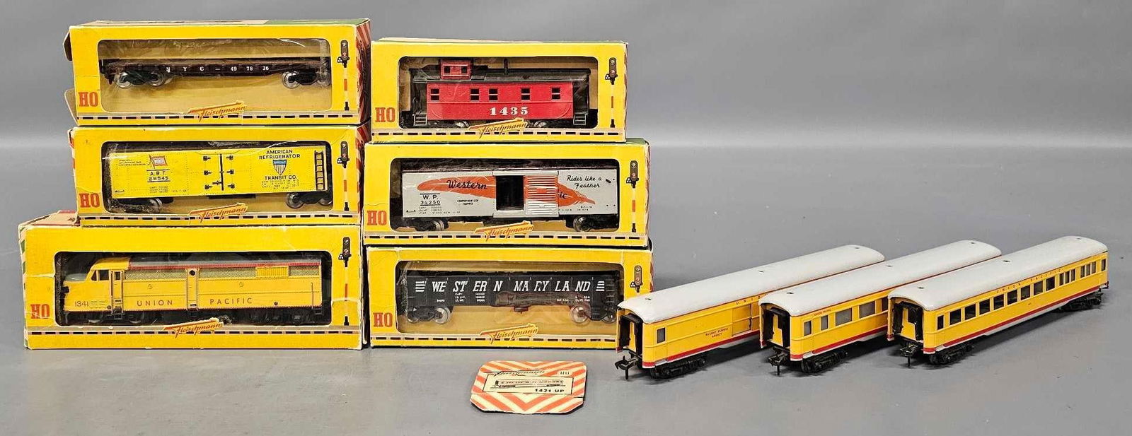 Vintage Fleischmann HO gauge American trains in original boxes (1 of 14)