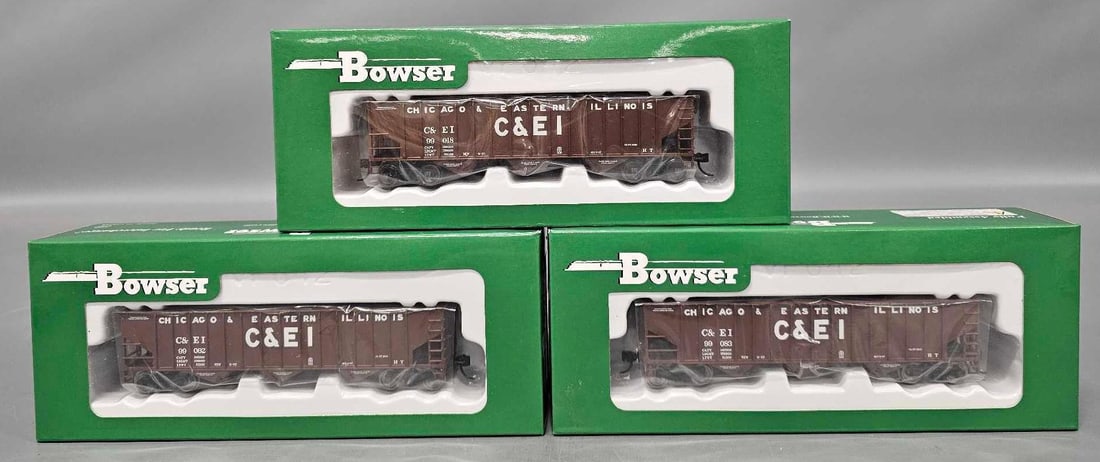 Three Bowser C&EI 70 ton Hopper cars in original boxes (1 of 7)
