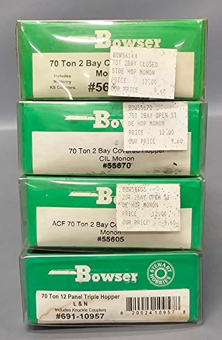 Four Bowser 70 ton Hopper car kits in original boxes (1 of 3)