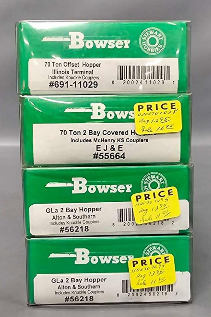 Four Bowser Hopper car kits in original boxes (1 of 3)