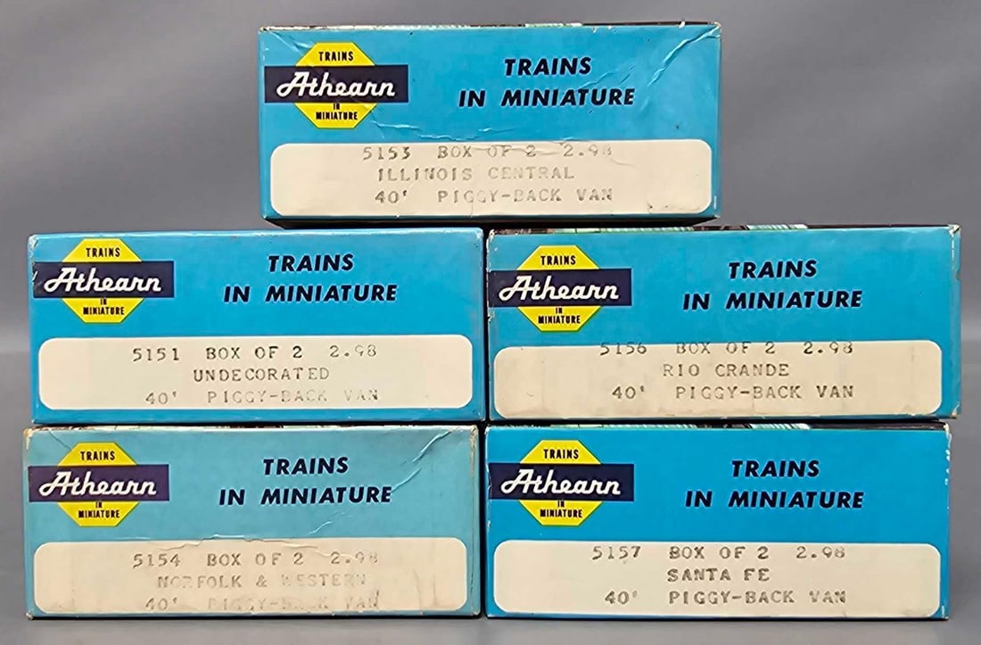 Five Athearn 40' Piggy-back Van Trailer kits in original boxes (1 of 5)