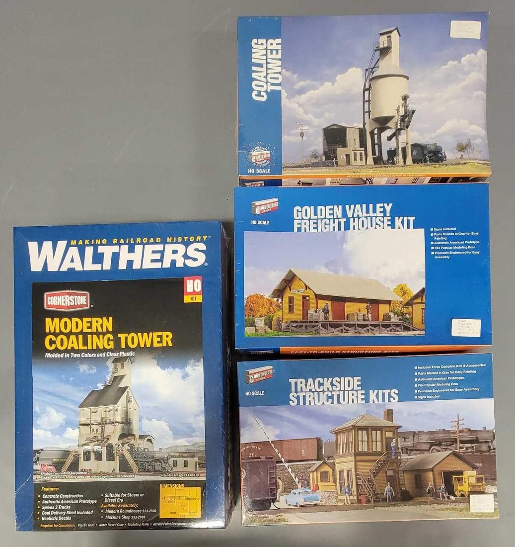 Four factory sealed Walthers Cornerstone Buildings in original boxes (1 of 9)